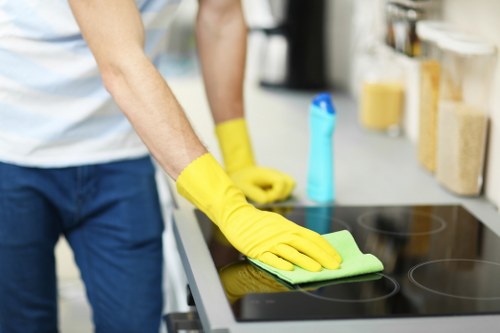 Deep carpet cleaning method removing dirt from fibers